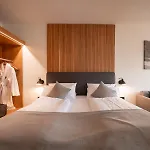 호텔 Parkhotel 4*